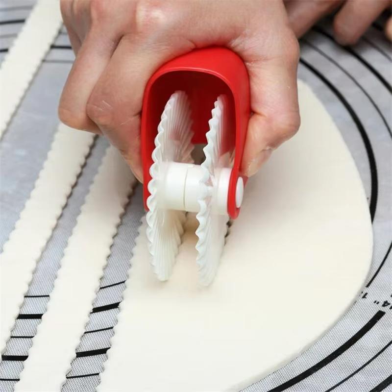 Kitchen Roller Baking - キッチン用ピザペストリーラティスカッター、ペストリーパイデコレーションカッター、プラスチックホイールローラーベーキングカッターツール